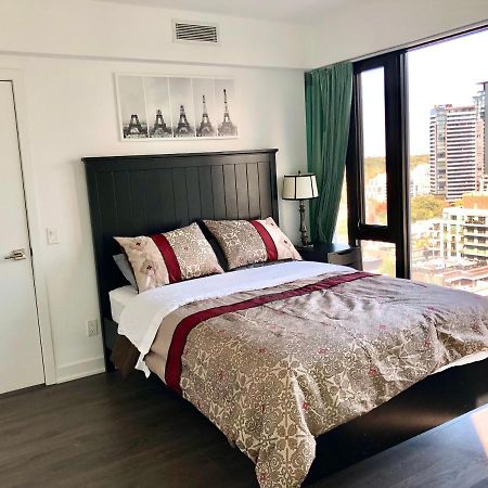 2 Bedroom Plus Den Condo Τορόντο Εξωτερικό φωτογραφία
