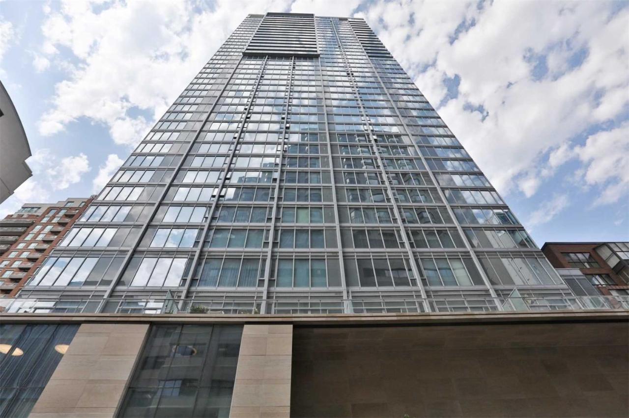 2 Bedroom Plus Den Condo Τορόντο Εξωτερικό φωτογραφία